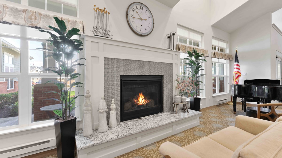 The dining room at Camellia Gardens set for mealtime